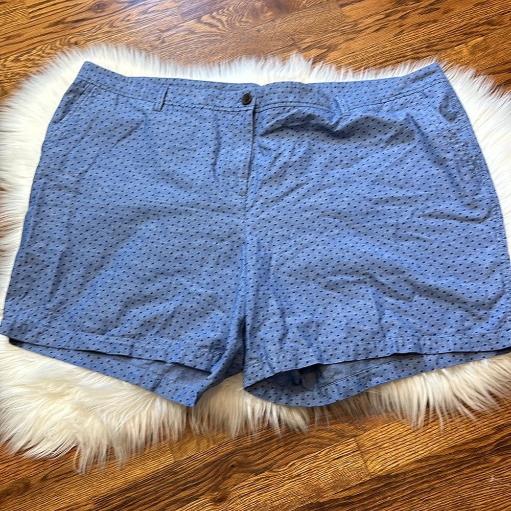 Talbots Chambray Polka Dot Girlfriend Short - Picture 3 of 6